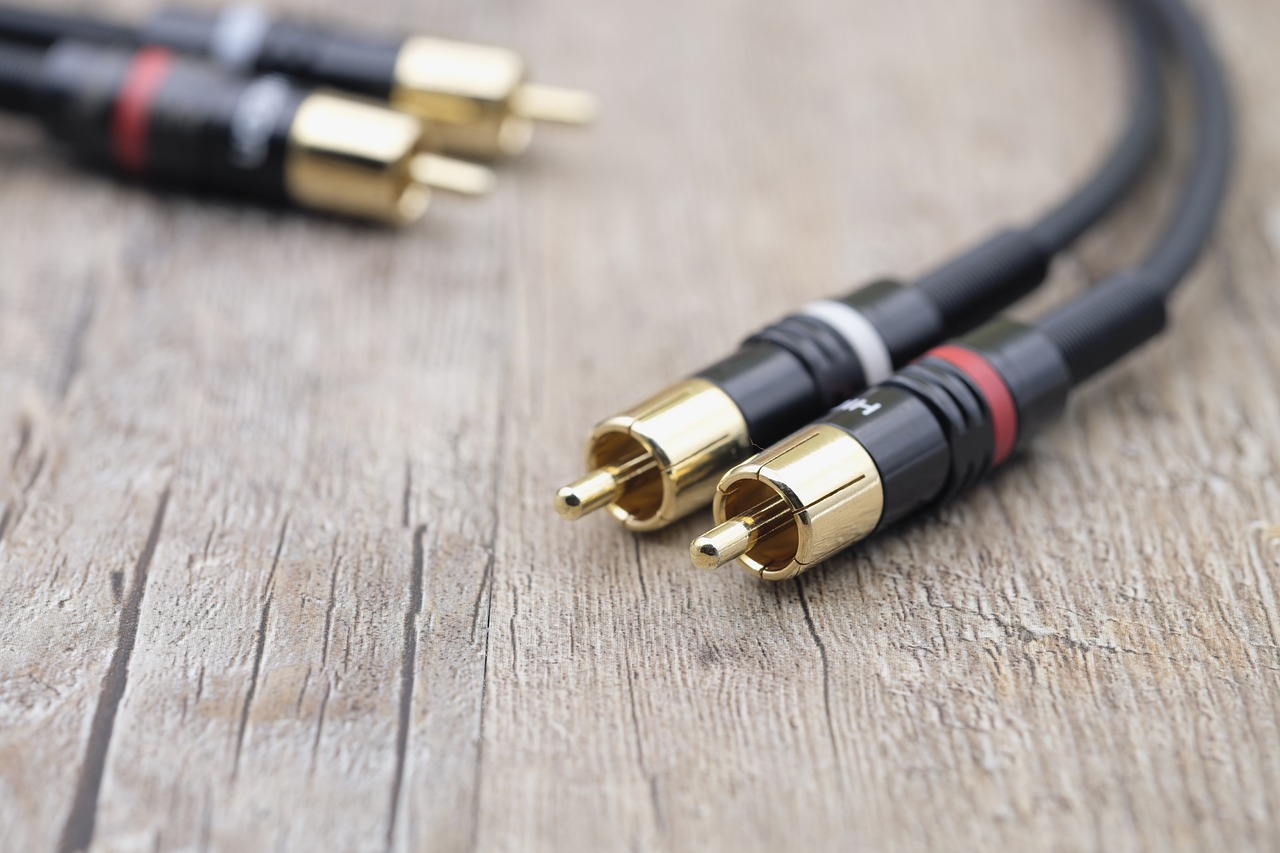 Kable RCA – jak wybrać odpowiednią wersję dla doskonałego brzmienia?